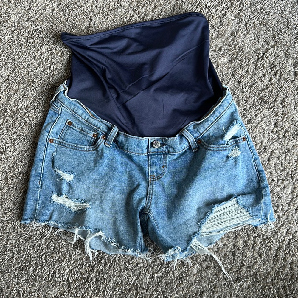 Abercrombie and fitch 4” mom short - maternity